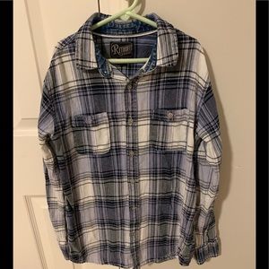 Bottom down long sleeves shirt.